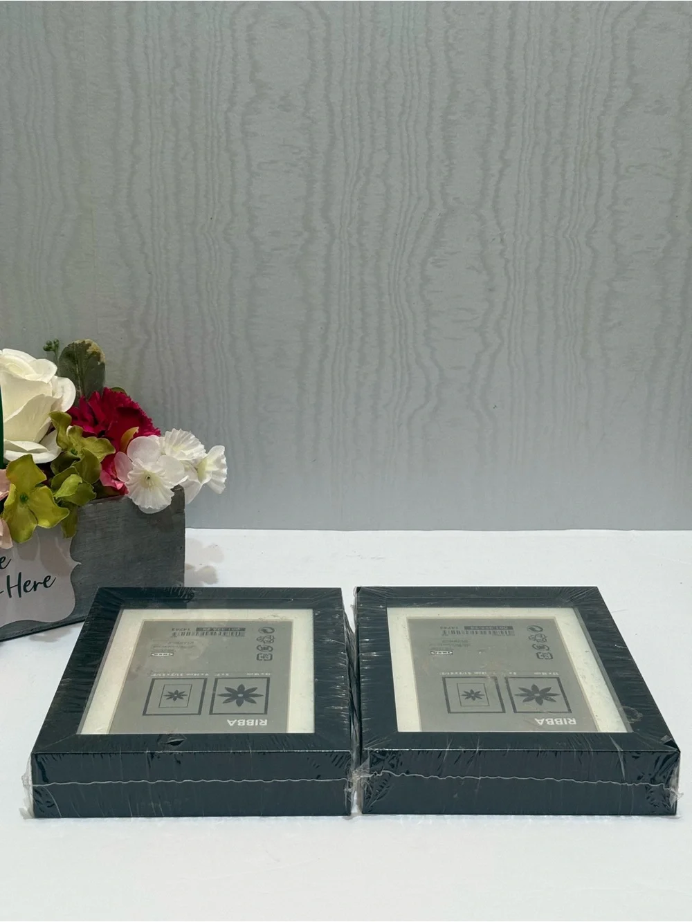 IKEA ribba black